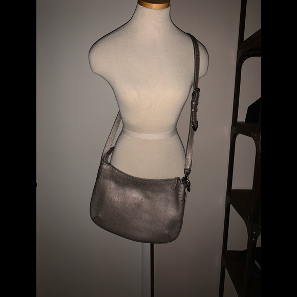 poshmark fendi bag